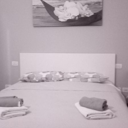 Locami Holiday &Rooms Suite Cattedrale Palermo Esterno foto